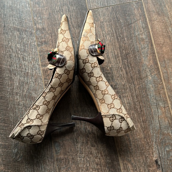 Vintage Gucci canvas heels - 100% authentic - sz 10/40 - TTS - Picture 3 of 5